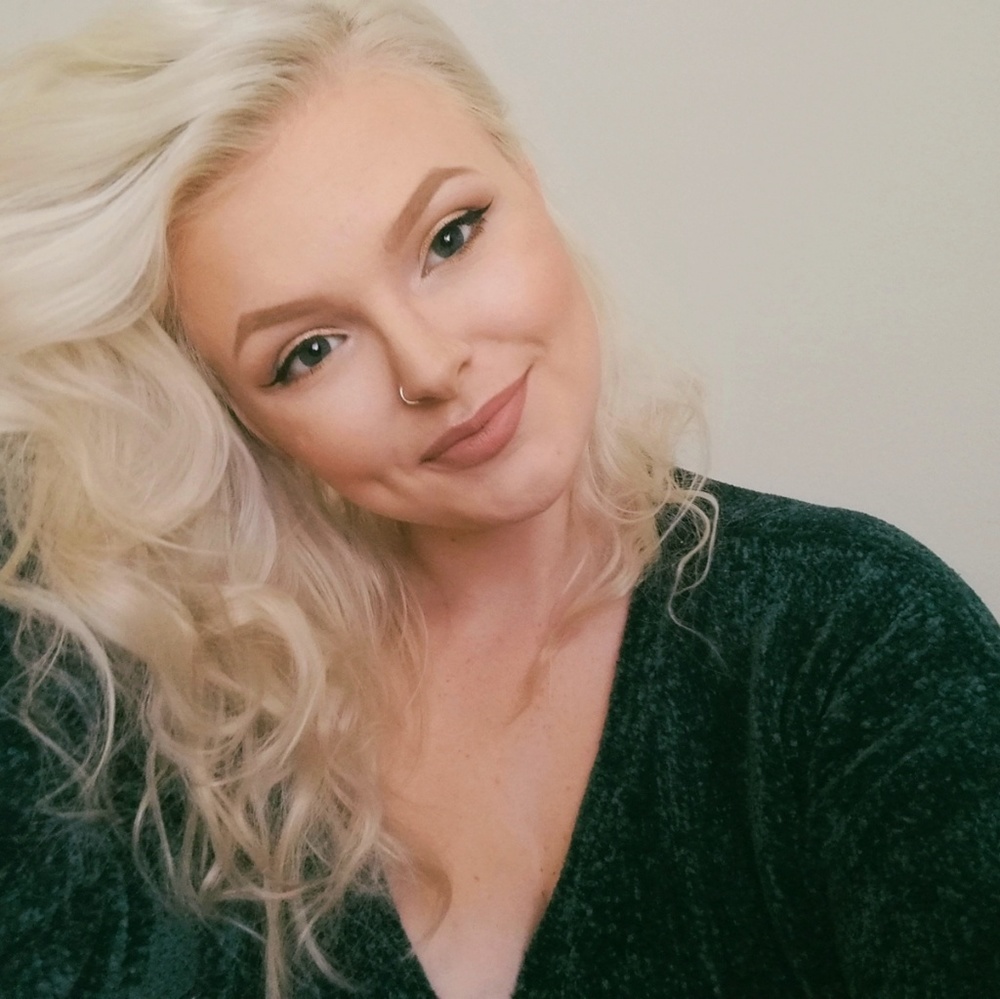 Meet your Posher, Ashley